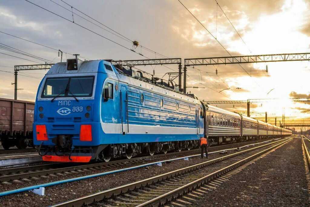 Поезд Новосибирск-Гуселетово